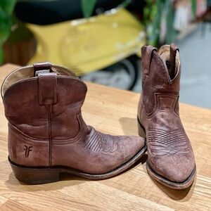 Frye 77815 Billy Short Brown Leather Cowgirl Boots